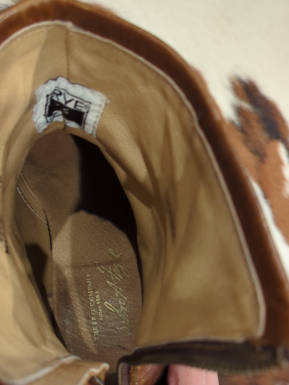 Frye Phillip Harness classic ankle boot featuring a Vintage Leather Construction - Picture 14 of 16